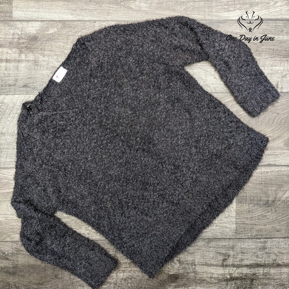 Poof Apparel Fuzzy Knit Sweater Size L